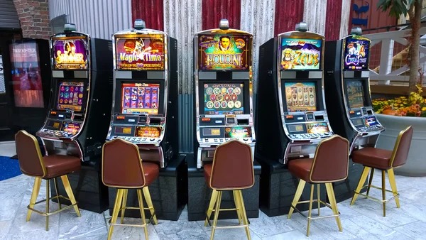 Bonus round feature in Galactic Gems slot game